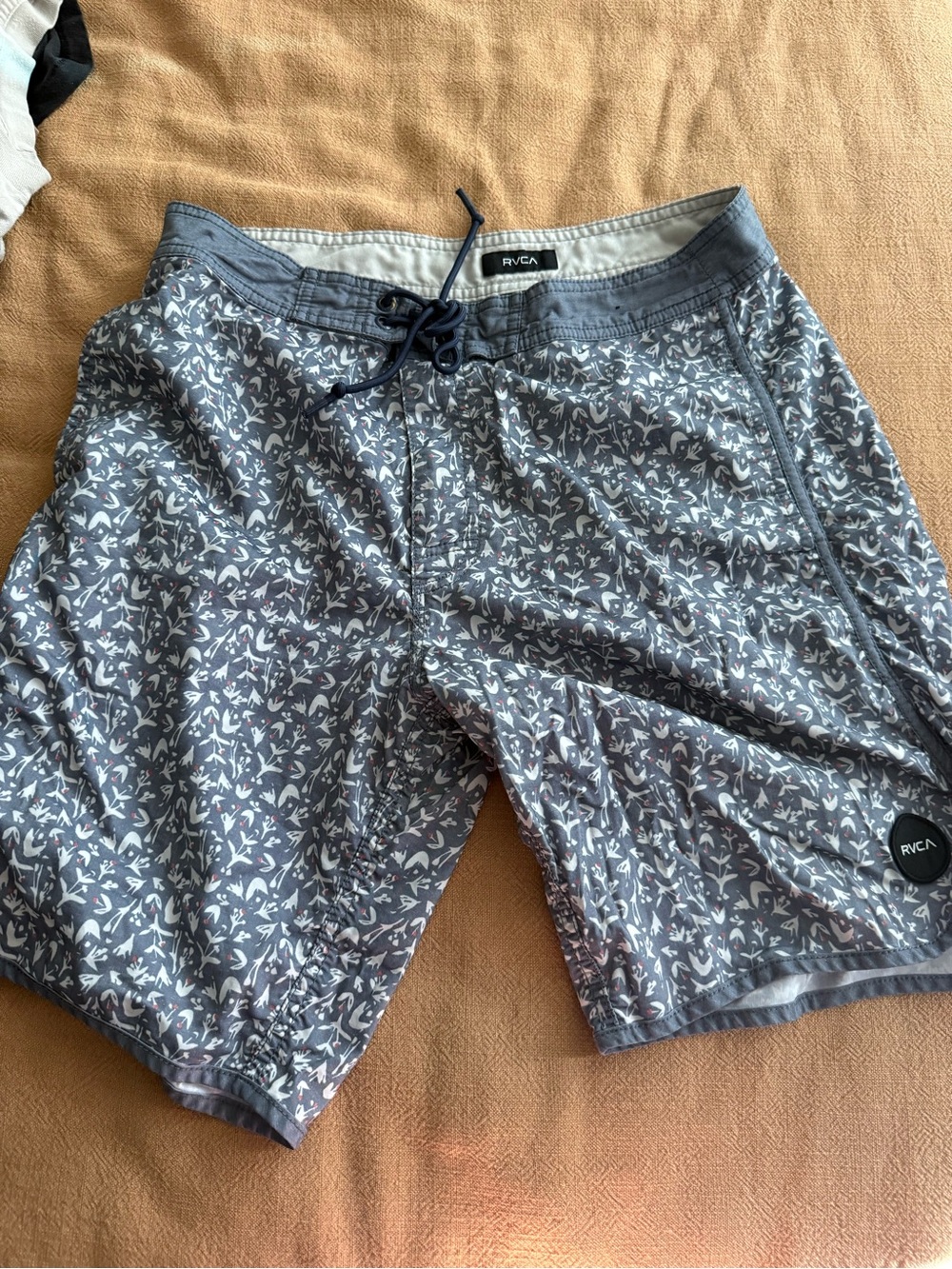 RVCA Men's Gray Floral Pattern Swim Board Shorts